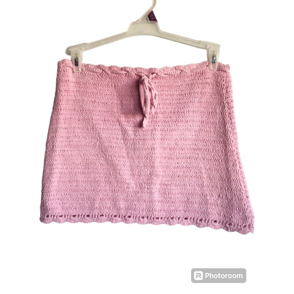 San tiki Crocheted Pink Mini Skirt With Drawstring, Size XS/S